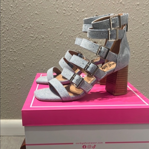 Corkys Gray and Blue Strappy Heels - Picture 8 of 16